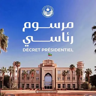 Visuel « Décret présidentiel » devant le Palais présidentiel de Nouakchott