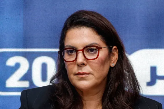 La cheffe du gouvernement marocain Fatima Ezzahra El Mansouri lors d'une rencontre publique