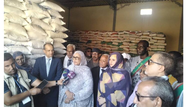 Photo d'archives de la bibliothèque de Madar montrant une activité antérieure du Commissariat à la sécurité alimentaire à Kaédi, et non l'inauguration de l'internat