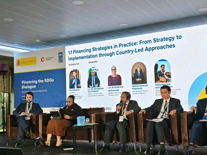 Le ministre mauritanien de l'Économie s'exprime lors d'un panel du dialogue sur le financement des ODD