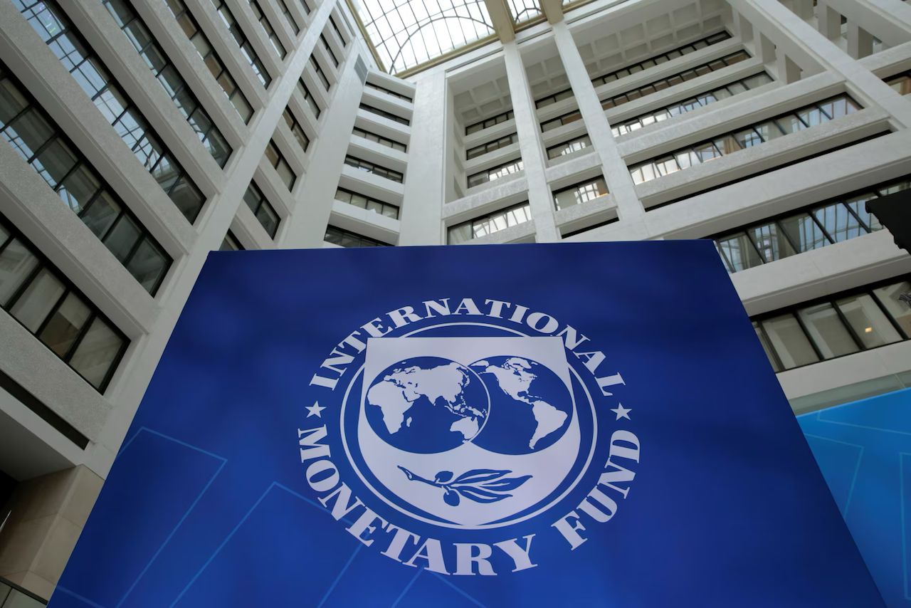Le logo du Fonds monétaire international dans le hall de son siège à Washington