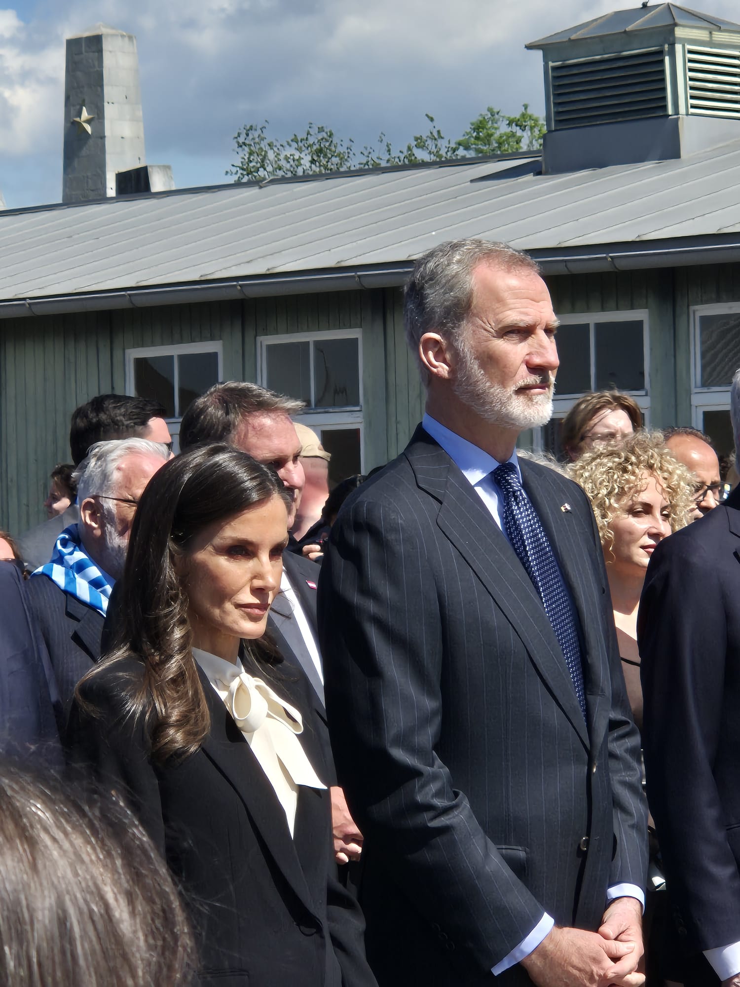 Felipe VI et la reine Letizia à Mauthausen le 11 mai 2025, et non lors du déplacement annoncé à Ceuta et Melilla