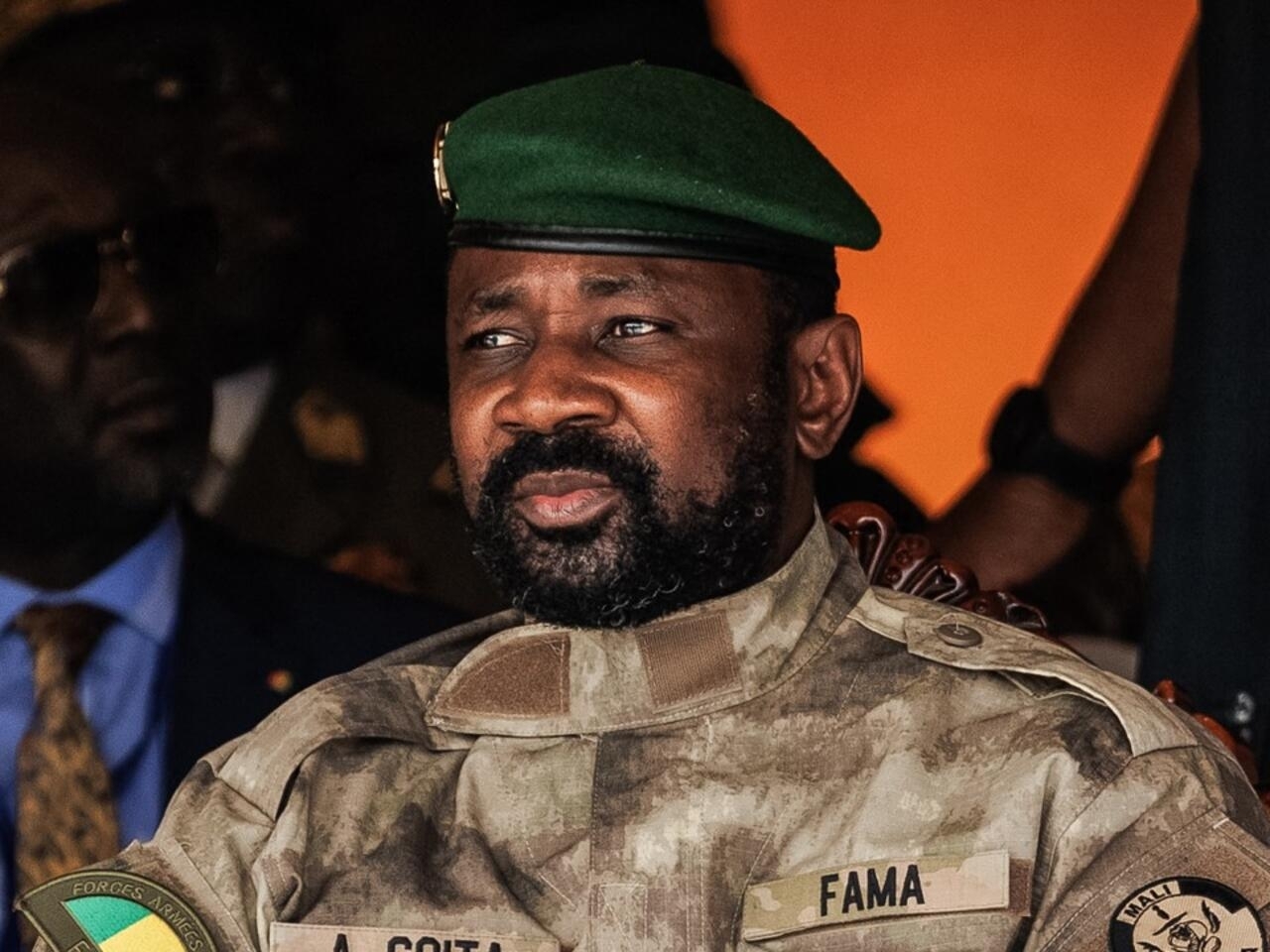 Le général Assimi Goïta en tenue militaire et béret vert, photo d'archives