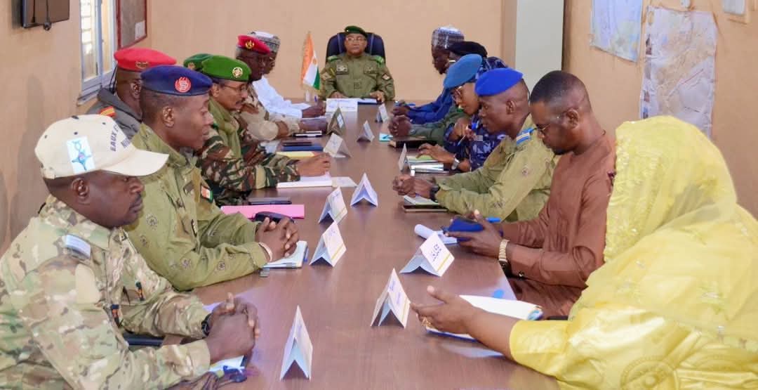 Niger : Réunion de sécurité à Agadez après l’enlèvement de l’Autrichienne Eva Gretzmacher