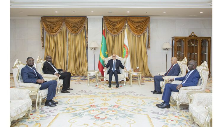 Nouakchott : Le Président de la République s’entretien avec le secrétaire d’État aux Collectivités de Guinée-Bissau