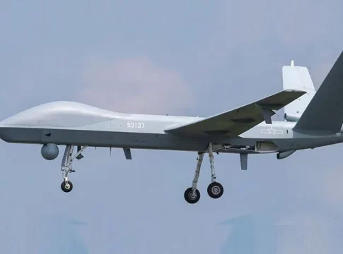 Les mouvements azawadiens abattent un hélicoptère militaire russe dans le nord du Mali