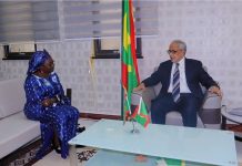 Des discussions entre le ministre des Affaires économiques et du développement et la représentante du Fonds des Nations Unies pour la population.