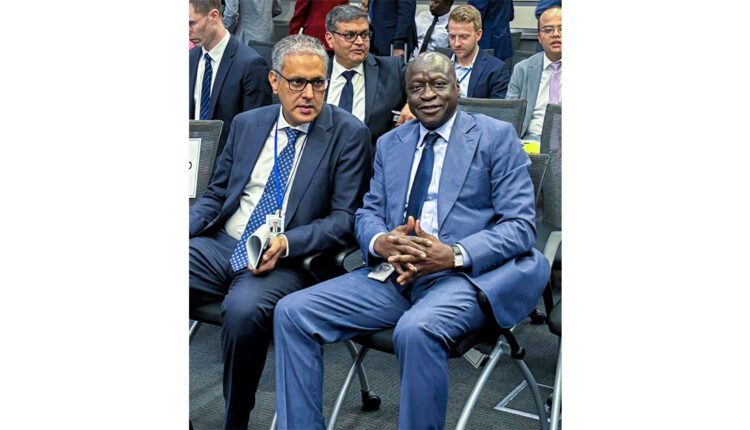 Washington : Le ministre de l’Énergie et du Pétrole, le ministre sénégalais et le vice-président de la banque mondiale discutent des relations de coopérations