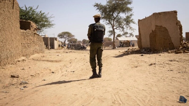 Burkina: au moins 70 civils tués dans un massacre, la semaine dernière à Zaongo, dans le centre-nord (Procureur)