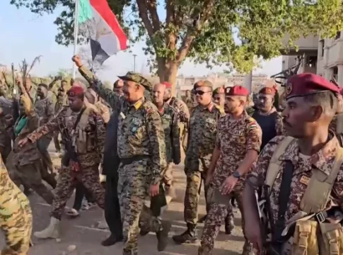 Al-Burhan déclare la défaite à Khartoum des FSR