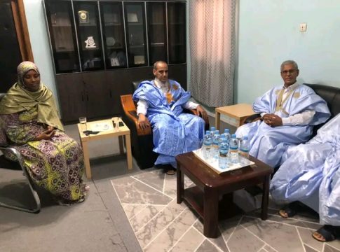 Le président du parti d'opposition Tawassoul rencontre l'envoyé du président sahraoui en Mauritanie