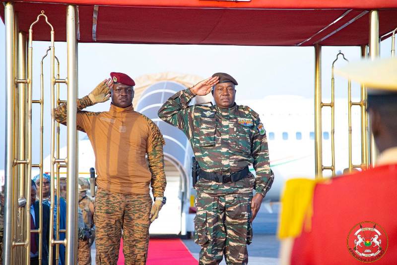 Coopération : après Bamako, le président Tiani à Ouagadougou pour une visite d’Etat