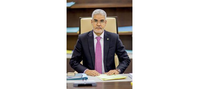 Départ du ministre de l’économie et des finances destination Abu Dhabi pour participer à la première session de la conférence des hommes d’affaires et des investisseurs arabes avec les pays d’Asie centrale et d’Azerbaïdjan