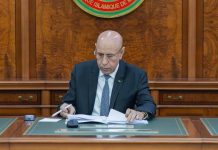 Le comité de réforme judiciaire recommande l'embauche de juges et de greffiers et la création d'un institut de formation judiciaire