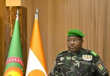 Le président nigérian critique ce qu'il décrit comme une ingérence étrangère visant à déstabiliser son pays