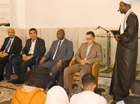 Le gouvernement : Nous travaillons à l'amélioration des conditions matérielles et morales des imams