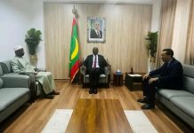 Après des heures d'échanges d'accusations,Ould Merzoug rencontre l'ambassadeur de Bamako à Nouakchott.