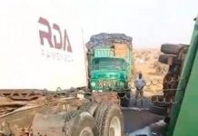 Le renversement d'un camion bloque la circulation sur la route de l'espoir à l'est de Boutilimit