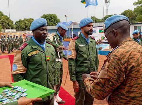 L'ONU décore une unité de gendarmerie mauritanienne pour le maintien de la paix en Afrique centrale