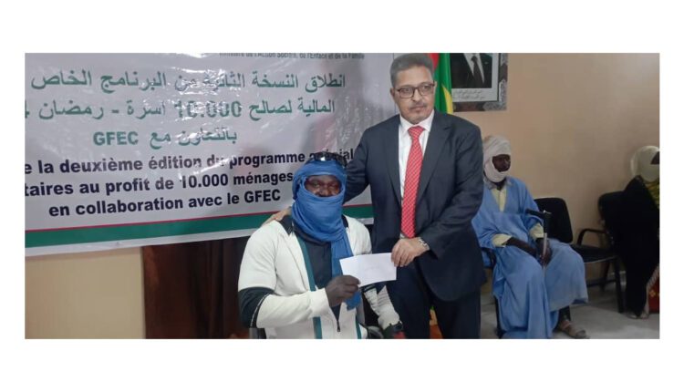 Nouadhibou : le wali de Dakhlet Nouadhibou supervise une cérémonie de distribution gratuits aux familles nécessiteuses