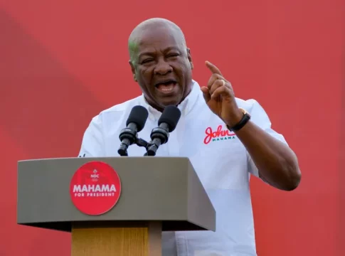 Le président ghanéen accuse les services secrets américains d'avoir renversé le président Nkrumah