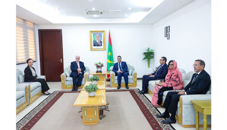 Nouakchott : Le Premier ministre discute avec l’ambassadeur de Syrie des relations de coopération entre les deux pays