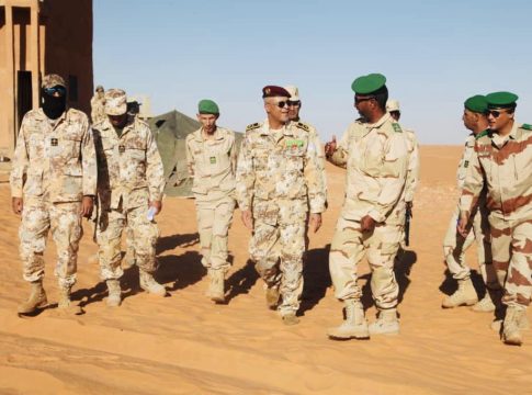 Environ un mois après sa nomination, le commandant de l'armée de l'air effectue une visite d'inspection à la base de Lemreya