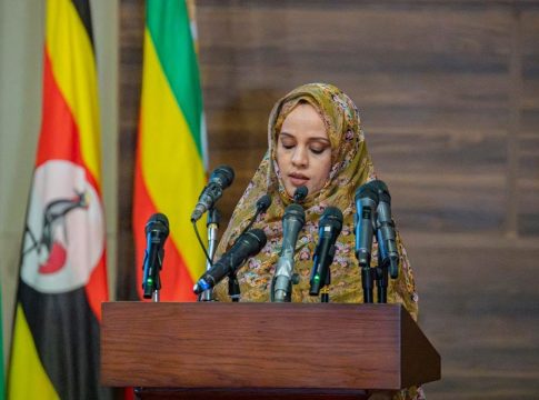 Ministre mauritanien de l'éducation : Certains pays enseignent dans des conditions climatiques chaudes