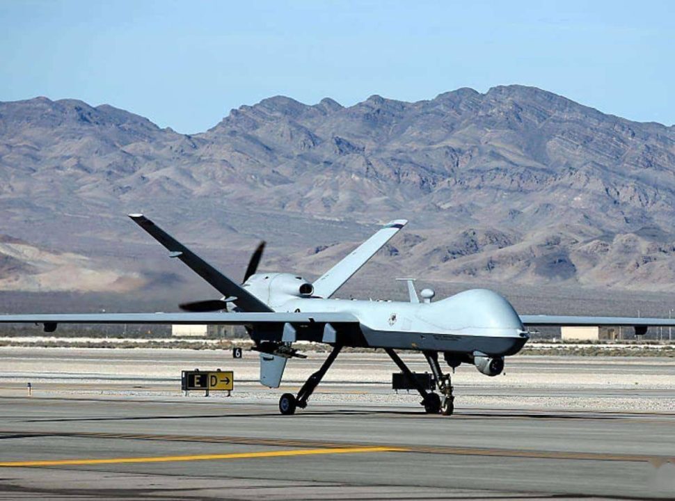 L'armée algérienne révèle lors de son défilé militaire qu'elle possède un drone chinois WJ-700