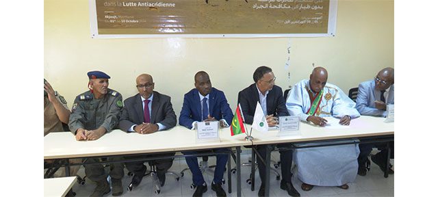 Akjoujt : le wali de l’Inchiri supervise le lancement d’un atelier régional pour la découverte et la lutte contre le criquet pèlerin