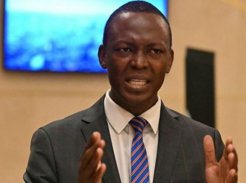 Le chef de l'opposition tchadienne critique les « changements disparates ».