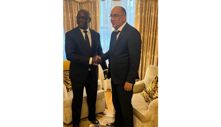 Washington : Le ministre des Finances et le ministre sénégalais discutent des relations de coopération entre la Mauritanie et le Sénégal