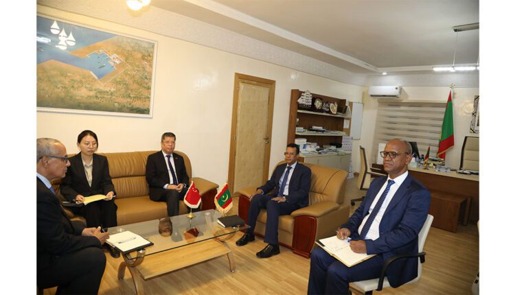 Nouakchott : Le ministre de la pêche discute avec l’ambassadeur de Chine des relations de coopération entre les deux pays