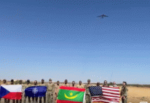 Exercice aérien conjoint entre la Mauritanie et les États-Unis avec la participation d'un bombardier B-52