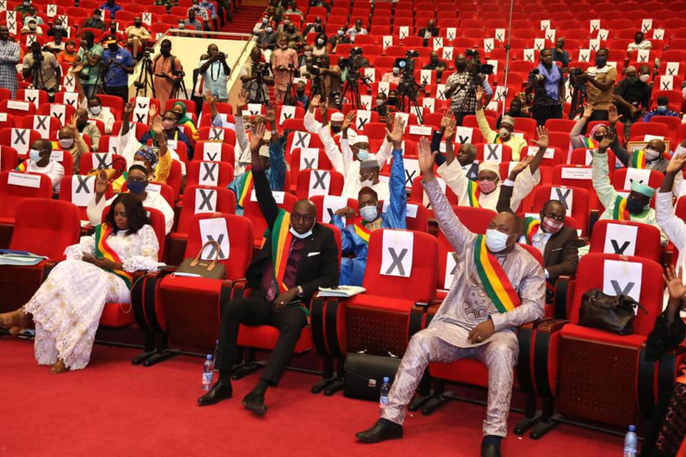 Mali : 4 parlementaires suspendus pour 30 jours
