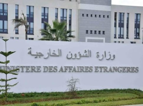 L'Algérie proteste contre l'arrestation d'un diplomate en France