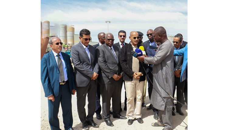 Nouakchott : Le ministre du pétrole effectue une visite de terrain pour s’informe sur les conditions de distribution et de commercialisation du gaz butane
