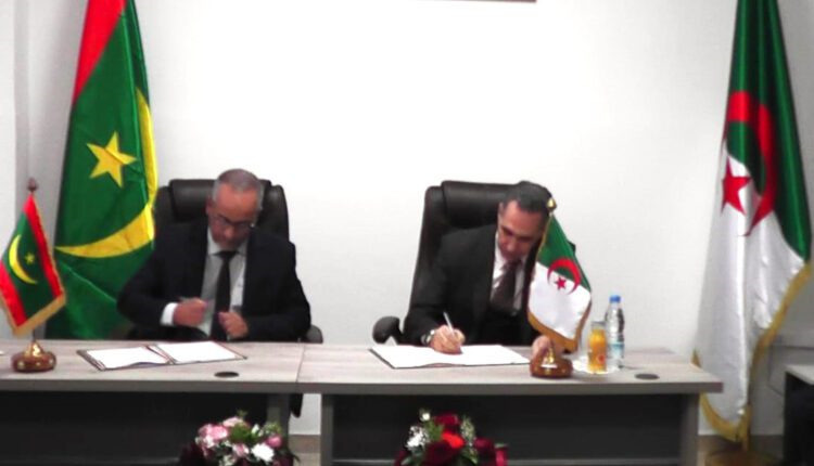 La Mauritanie et l’Algérie signent une convention de coopération dans le domaine de la documentation