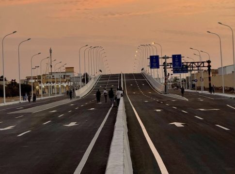 Le gouvernement fixe une date pour la livraison du pont de Madrid par la Chine