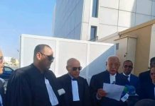 Avocat : Il a été décidé de permettre à Ould Abdel Aziz de prier sur le corps de son père et de recevoir des condoléances en prison