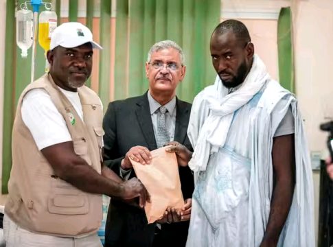 « TAAZOUR » présente ses condoléances à une famille qui a perdu quatre membres dans un incendie et lui fournit une aide financière