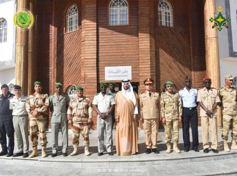 L'ambassadeur saoudien en Mauritanie visite le Collège de Défense du G5 Sahel