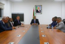 Le ministre de l'Agriculture discute avec une mission de la Banque mondiale du soutien aux projets agricoles