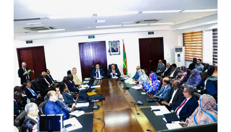 Nouakchott : Le secrétaire général du ministère de l’économie préside une séance de travail entre la Mauritanie et une mission de la Banque africaine de développement