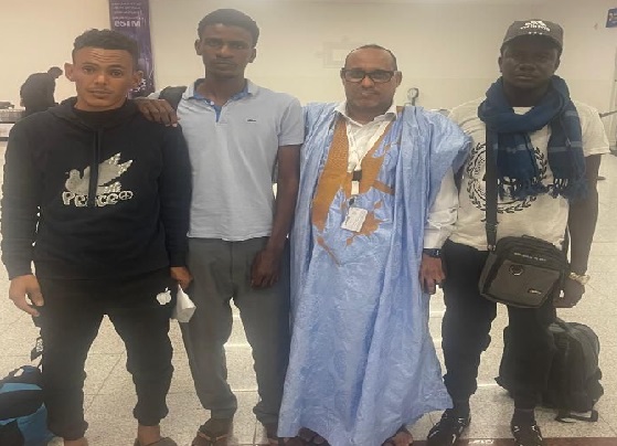 Source gouvernementale : Les autorités ont réussi à rapatrier trois Mauritaniens qui s'étaient enfuis à bord d'un navire étranger