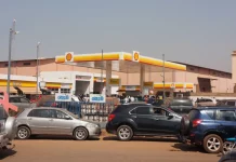 Au milieu d'une crise sécuritaire et économique, quatre pays occidentaux exhortent leurs ressortissants à quitter le Mali