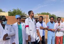 Manifestations à Boutlimit pour demander l'amélioration de la situation de l'hôpital Hamad Ben Khalifa.