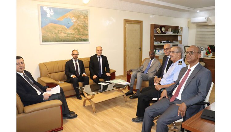 Le ministre des Pêches a reçu en audience à Nouakchott l’ambassadeur de Turquie pour discuter des relations de coopération de deux pays