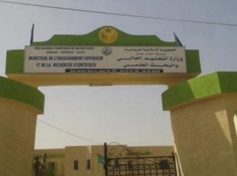 Le ministère de l'enseignement supérieur suspend les élections à l'université de Nouakchott et accuse deux syndicats de violence