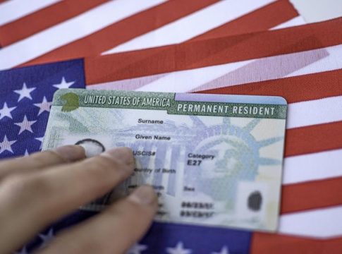 Instructions officielles:Les ambassades américaines doivent vérifier les plateformes de médias sociaux des demandeurs de visa